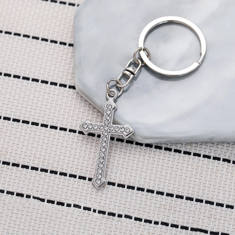 Shiny Rhinestone Cross Keychain Zinc Alloy Silver Backpack Pendant Religious Gift For Women Minimalist Ins Style Key Ring