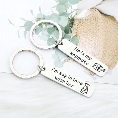 Portachiavi per Coppia in Acciaio Inossidabile Gioco di Parole Sushi Soymate Pendente in Metallo Creativo Regalo per Amanti San Valentino