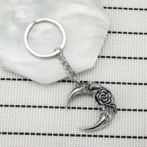 Vintage Zinc Alloy Crescent Moon Rose Keychain Antique Silver Metal Key Ring For Women Halloween Gift Backpack Charm