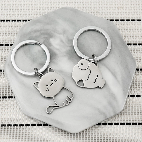 Porte-clés en Acier Inoxydable Chat et Arête de Poisson Pendentif Animal Mignon pour Couples Amis Cadeau de Saint-Valentin