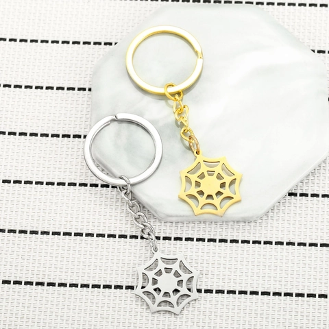 Portachiavi a Ragnatela in Acciaio Inossidabile per Halloween Pendente Geometrico Traforato Regalo per Coppie Gioielli di Moda