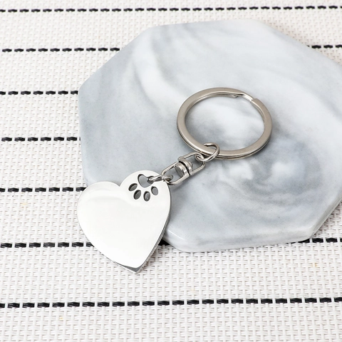 Portachiavi in Acciaio Inossidabile a Cuore con Impronta di Zampa Pendente Argento Lucido Regalo per Amanti degli Animali