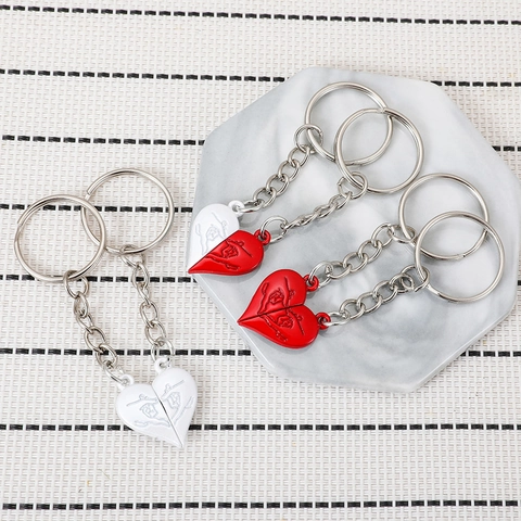 Portachiavi per Coppia Creativo con Cucitura a Cuore in Lega di Zinco Smalto Magnetico Puzzle Portachiavi Charm Borsa San Valentino