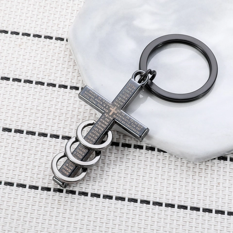 Roestvrij Stalen Schrift Kruis Sleutelhanger Voor Mannen Vrouwen Gun Black Lasergravure Religieuze Hip Hop Hanger Met Drie Ringen