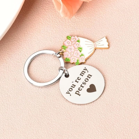 Stainless Steel Engraved Heart Keychain With Enamel Pink Flower Bouquet Charm For Valentine Gift Jewelry Women Girls Men