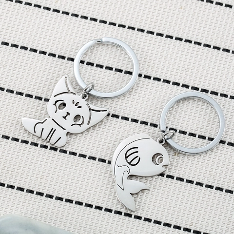 Llavero Minimalista de Acero Inoxidable Gato y Carpa Regalo Para Amigos Colgante de Bolso de Dibujos Animados Japonés Color Plata Accesorio de Llavero