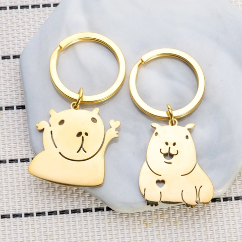 Porte-clés Capybara en Acier Inoxydable Mignon Animal de Dessin Animé Cœur Creux Métal Poli Cadeau de la Saint-Valentin