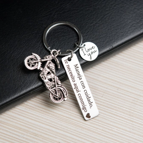 Stainless Steel Motorcycle Keychain With Spanish Engraving Drive Safe I Love You Charm Jewelry Gift For Men Women