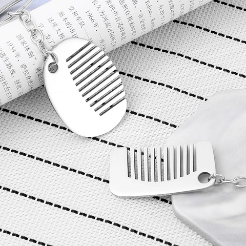 Creative Stainless Steel Comb Keychain Pendant Fashion Metal Mini Comb Key Ring For Car Bag Ornaments Durable Unisex Gift Accessory