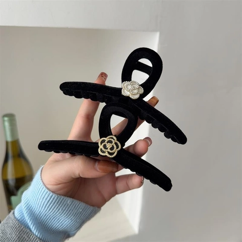 Elegante Molla per Capelli in Velluto a Forma di Camelia Vintage Stile Francese Fiore per Capelli Spessi Donna Accessori