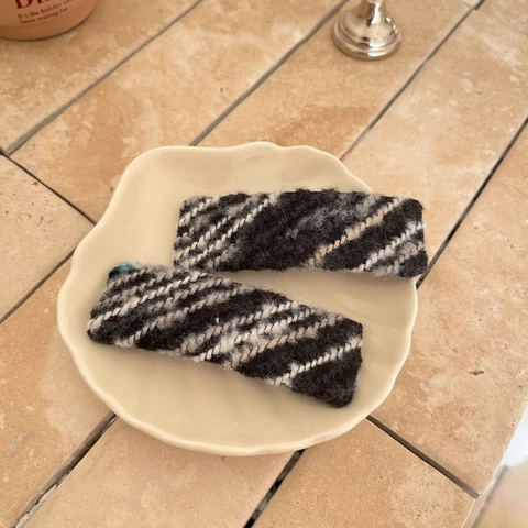 Women Vintage Knit Plaid BB Hair Clips Handmade Tweed Style Checkered Side Pins Fashion Hair Accessories For Daily Styling