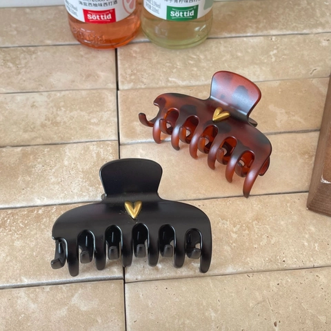 Vintage Acryl Matte Haarkralle Mit Goldenem Herz Dekor Elegante Schwarz Bernstein Schildpatt Shark Clip Damen Schmuck