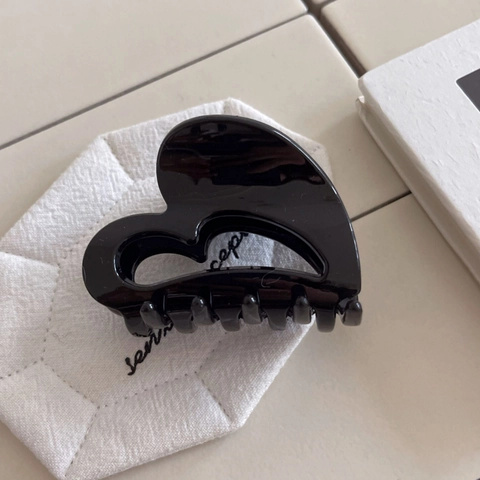 Koreanischer Stil Herzform Schwarz Glänzend PC Haarkralle Minimalistisch Ins Haarklammer Für Damen Tägliche Haarschmuck