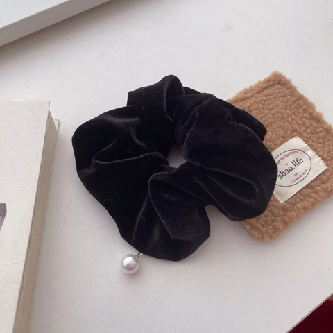 Coletero de Terciopelo Negro Hecho a Mano Con Colgante de Perla Artificial Anillo de Pelo de Alta Elasticidad para Mujer