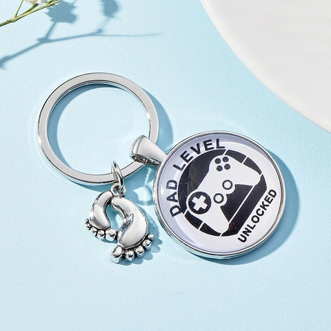 Papa Level Unlocked Silber Metall Schlüsselanhänger Mit Game-Controller Icon Und Fußabdruck Anhänger Vatertag Geschenk
