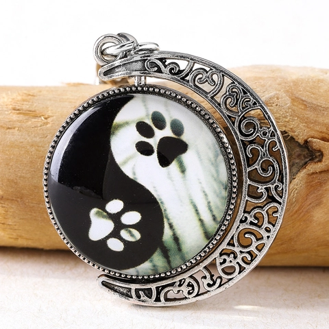 Vintage Legierung Yin Yang Pfote Schlüsselanhänger Hohlmond Rotierender Glasanhänger Chinesischer Stil Tasche Charm Geschenk