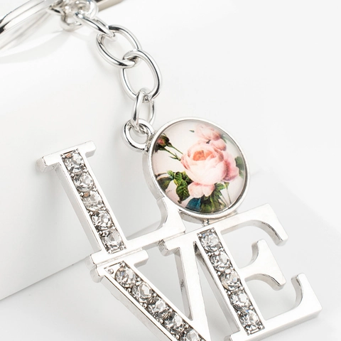 Metal LOVE Letter Keychain Rhinestone Inlaid Rose Pendant Key Ring Fashion Mother's Day Gift Jewelry For Women
