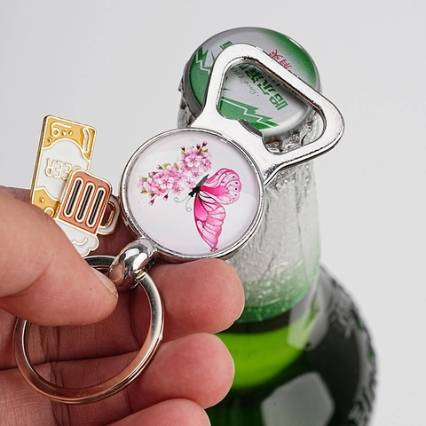 Llavero Abrebotellas de Metal Vintage Mariposa Vidrio Con Colgante Jarra de Cerveza Multifuncional Joyería de Moda