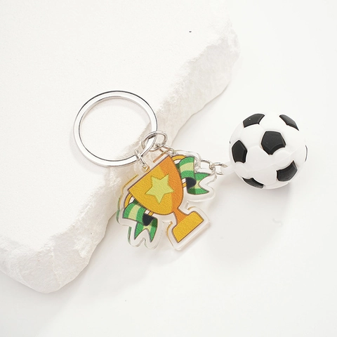 Kreativer 3D Fußball Trophäe Schlüsselanhänger Sportlicher PVC Acryl Schlüsselanhänger Anhänger Für Sportfans Souvenir Dekoration Geschenk
