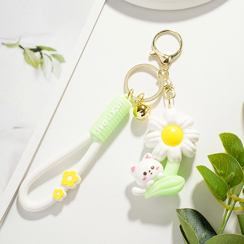 Cartoon Cat Flower Keychain Lucky Day Wrist Strap Daisy Pendant Gold Bell Metal Keyring Backpack Car Key Accessory Unisex