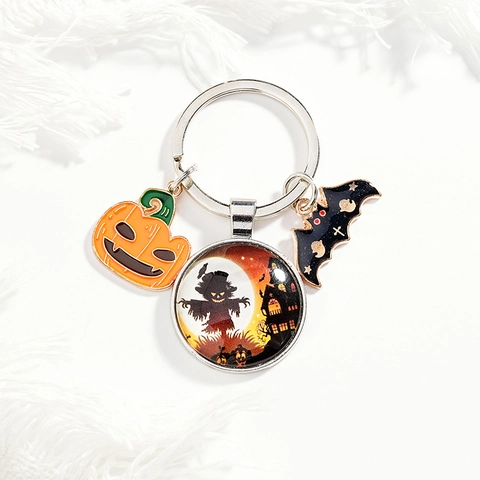 Halloween Metalen Sleutelhanger Pompoen Vleermuis Hanger Vogelverschrikker Kasteel Glazen Cabochon Feestelijk Accessoire Cadeau