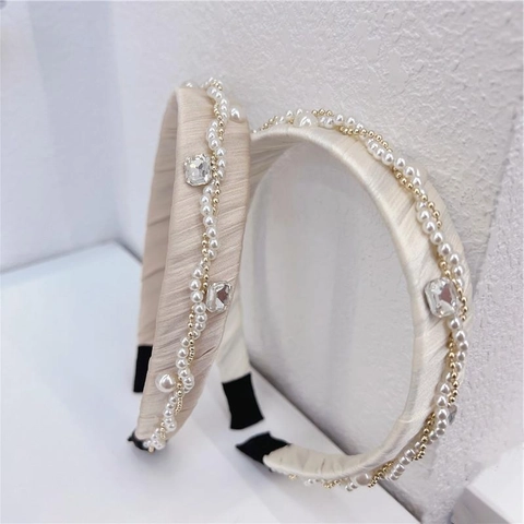 Elegante Cerchietto in Satin Pieghettato Con Perle Artificiali e Strass Stile Francese Cerchietto Fatto a Mano Accessori per Capelli Moda Donna