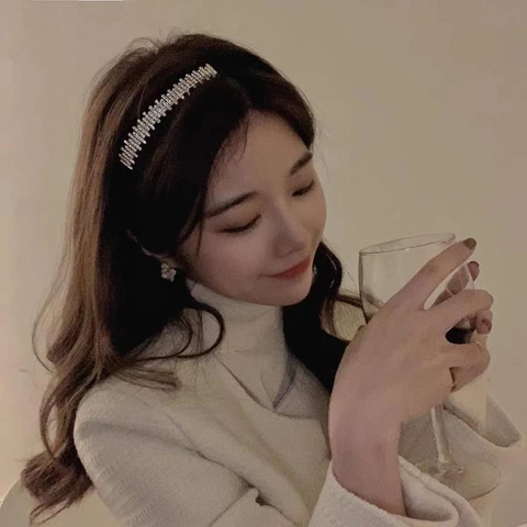 Serre-tête Vintage en Métal et Strass Élégant en Tissu de Velours Noir Serre-tête Rembourré Étincelant Bijoux pour Femme Mariage Fête