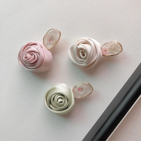 Fermaglio per Capelli a Forma di Rosa 3D Vintage Francese per Donna Elegante in Tessuto di Raso e Resina Floreale