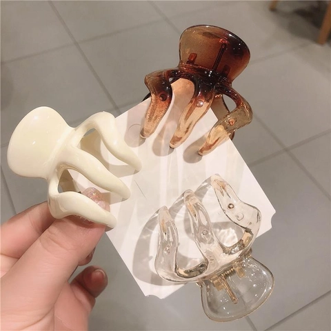 Minimalistische Koreanische Harz Kleine Haarklammern Für Damen Bernstein Transparente Haifisch-Clips Haar-Accessoires