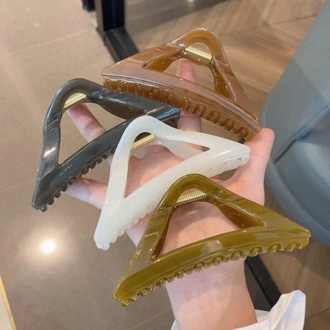 Mode Dreieck Große Haarkralle Clip Minimalistisch Elegant Harz Haarklemme Haarschmuck Für Damen Tägliches Styling