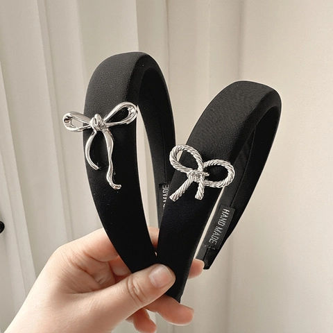 Stirnband Im Koreanischen Stil Schwarz Gepolstert Mit Silberner Metallschleife Vintage Elegant Breit Haarreif Damen Handgefertigt Haarschmuck