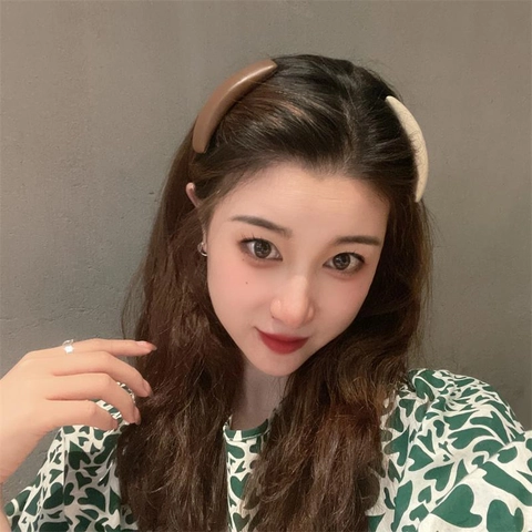 Simple Korean Style PU Leather Hair Clip For Women Elegant Solid Color Litchi Texture Side Clip Hair Accessories Gift