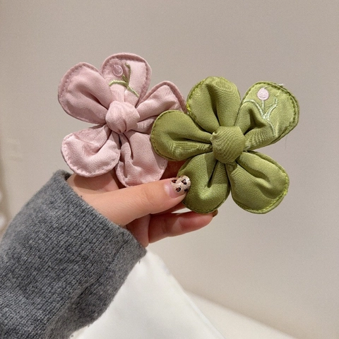 Pinzas para el Cabello de Tela Floral Dulce Estilo Coreano Para Niñas Bordado de Tulipanes Hecho a Mano Pinza de Pico de Pato