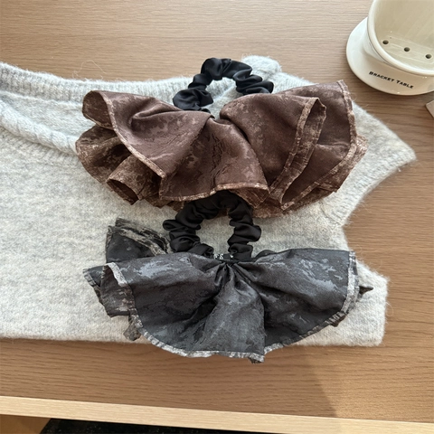 Grandi Scrunchies in Tessuto a Rete Vintage Texture Marmo Pieghe Stratificate Oversize Elastici per Capelli Moda Pendolare Porta Coda di Cavallo Donna Copricapo