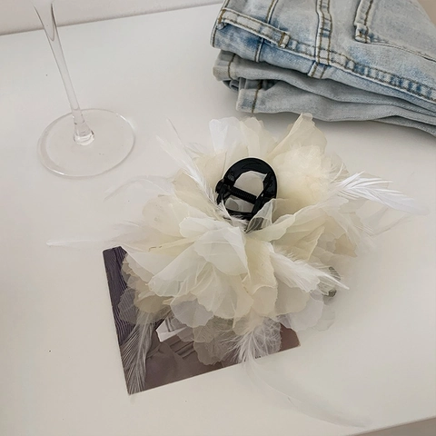 Elegant Double Sided Feather Bowknot Hair Claw Clip Large White Flower Shark Clip Sweet Romantic Hair Accessories For Women