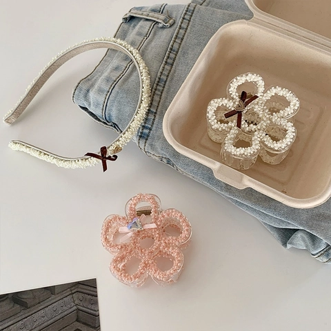 Koreanischer Retro Künstliche Perle Blume Haarkralle Stirnband Set Süße Florale Transparente Haarklammer Mit Schleife Herz Anhänger