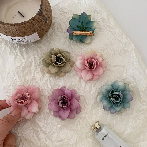Pince à Cheveux Fleur en Satin Douce pour Femme Vintage Français Rose Bec de Canard Fait à la Main Floral Accessoires