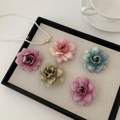 Pince à Cheveux Fleur en Satin Douce pour Femme Vintage Français Rose Bec de Canard Fait à la Main Floral Accessoires