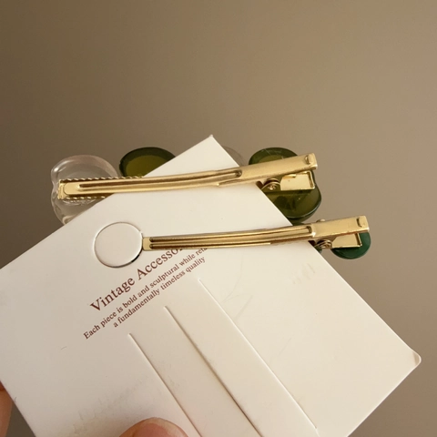 Pinzas para el Cabello de Resina Acrílica Vintage Francés Corazón Geométrico Perlas Artificiales Clips Laterales Mujer