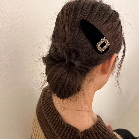 Pince à Cheveux Vintage en Velours Noir Avec Boucle Carrée Flocon de Neige en Strass Barrette BB Style Français pour Femmes