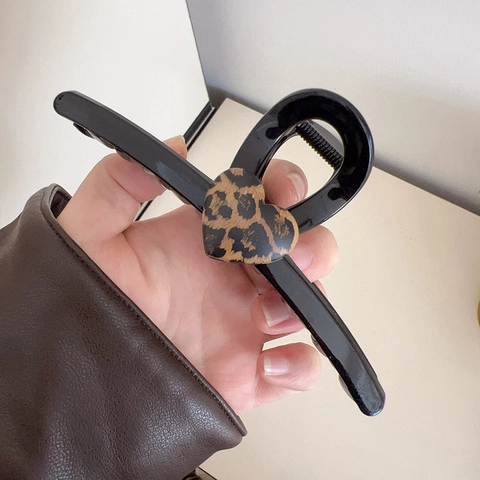 Haarklammer Groß Mit Leopardenmuster Herz Acryl Haifisch-Clip Elegant Damen Haarschmuck Mode Für Den Alltag