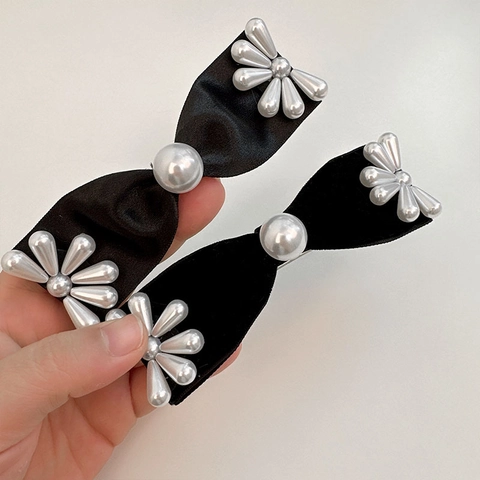 Fermaglio per Capelli a Fiocco Nero Vintage Con Decorazione a Fiore in Perla Artificial Sintetica Satin Velluto per Donna