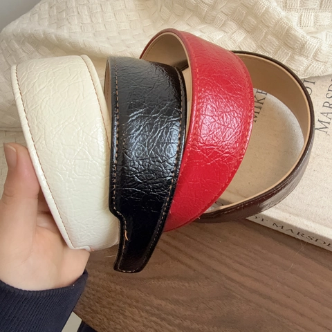 Koreanisch Einfach PU-Leder Haarreif Breit Falten Haarband Für Damen Alltag Gesichtswaschen Mode Accessoires Retro Elegant Haarschmuck