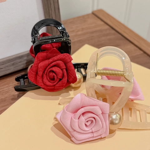 Grande Pinza per Capelli a Fiore di Rosa Elegante Raso Tessuto Shark Clip Vintage Perla Artificial Decorativa Accessori per Capelli Donna