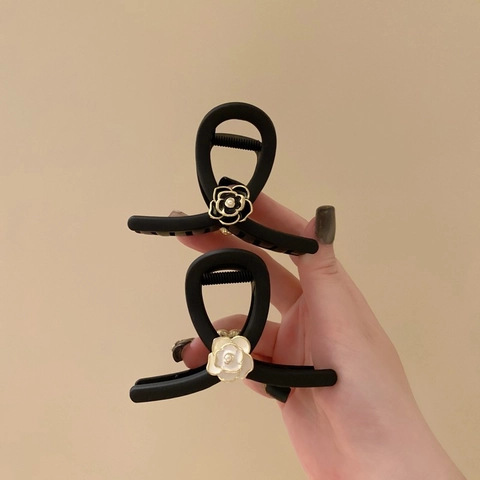 Elegante Pinza per Capelli in Metallo a Camelia per Donna Stile Francese Clip Squalo Con Perle Artificiali Accessori