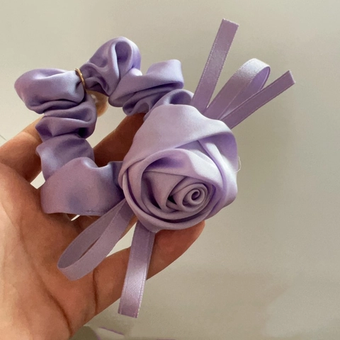 French Style Satin Rose Flower Scrunchie With Faux Artificial Pearl Ribbon Elegant Hair Tie For Women Girls Daily Party Accessories