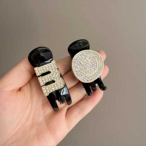 Pinza per Capelli in Acrilico Nero Con Strass alla Moda per Donna Elegante Lettera Faccina Sorridente Accessori Capelli