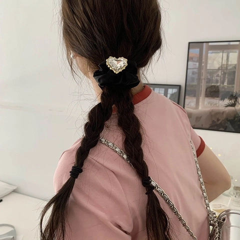 Elegante Coletero de Satén Negro con Strass de Corazón Gran Cristal Elástico para el Pelo Anillo para el Pelo Accesorios de Moda Mujer