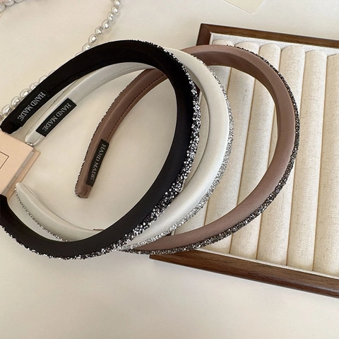 Elegante Cerchietto Francese Imbottito in Spugna con Strass per Donna Tessuto di Raso Fatto a Mano Stile Hepburn Accessori Capelli