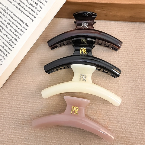 Luxury Acrylic Hair Claw Clips With Metal PR Letter Minimalist Hairpin Sophisticated Shark Clip Hair Accessories For Women